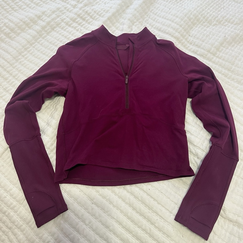 lulu athletic pullover!